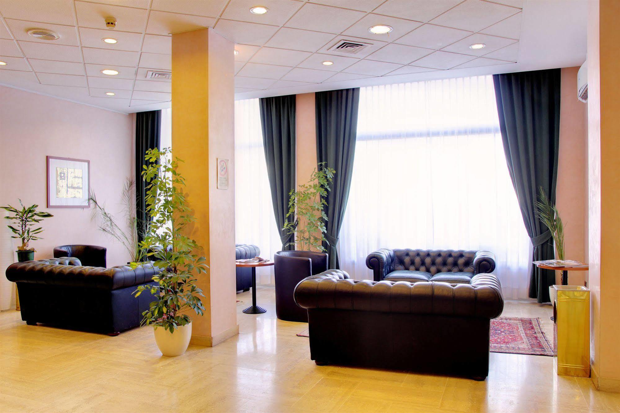 Hotel Executive Meeting & Events Ούντινε Εξωτερικό φωτογραφία