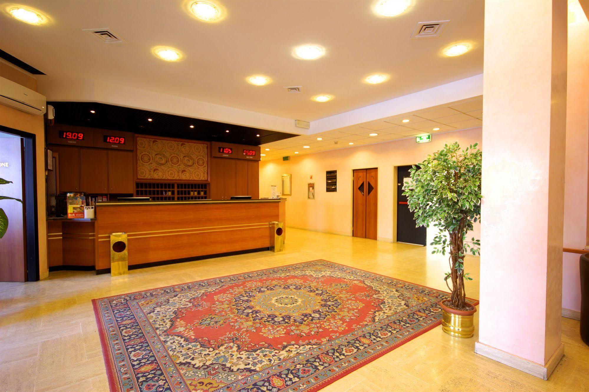 Hotel Executive Meeting & Events Ούντινε Εξωτερικό φωτογραφία